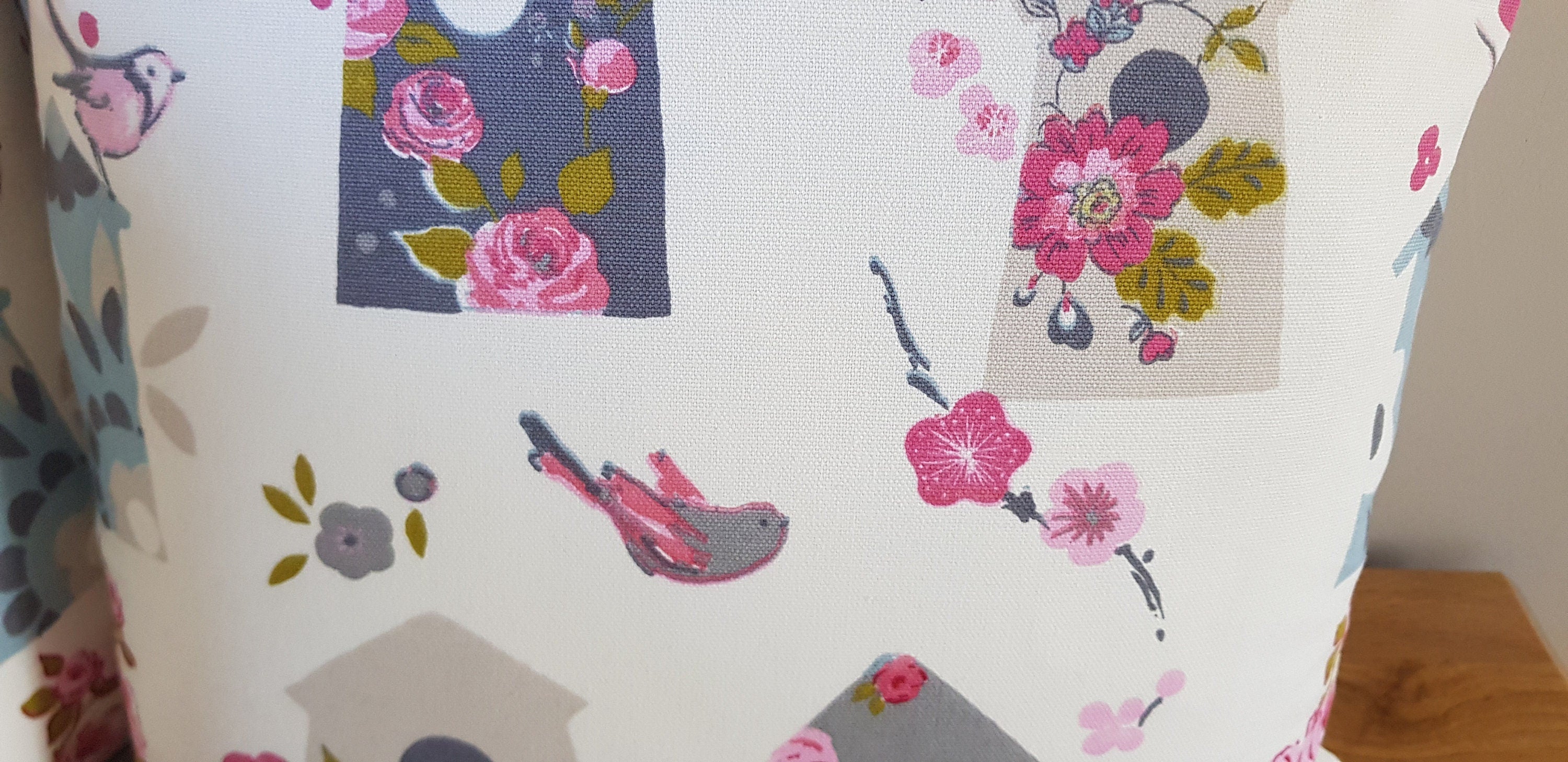 BirdHouse Cushion, Flowers and Birds Pillow with Pattern on Both Sides, Fastened with a Zip